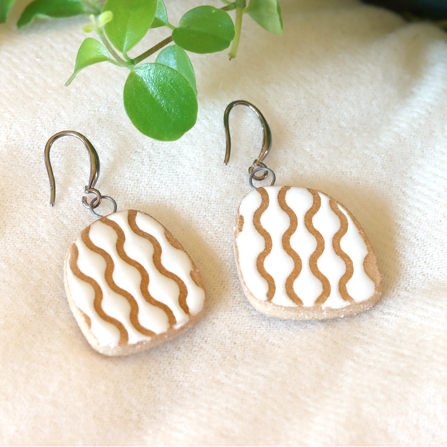 Oorbellen Mono White Swirls