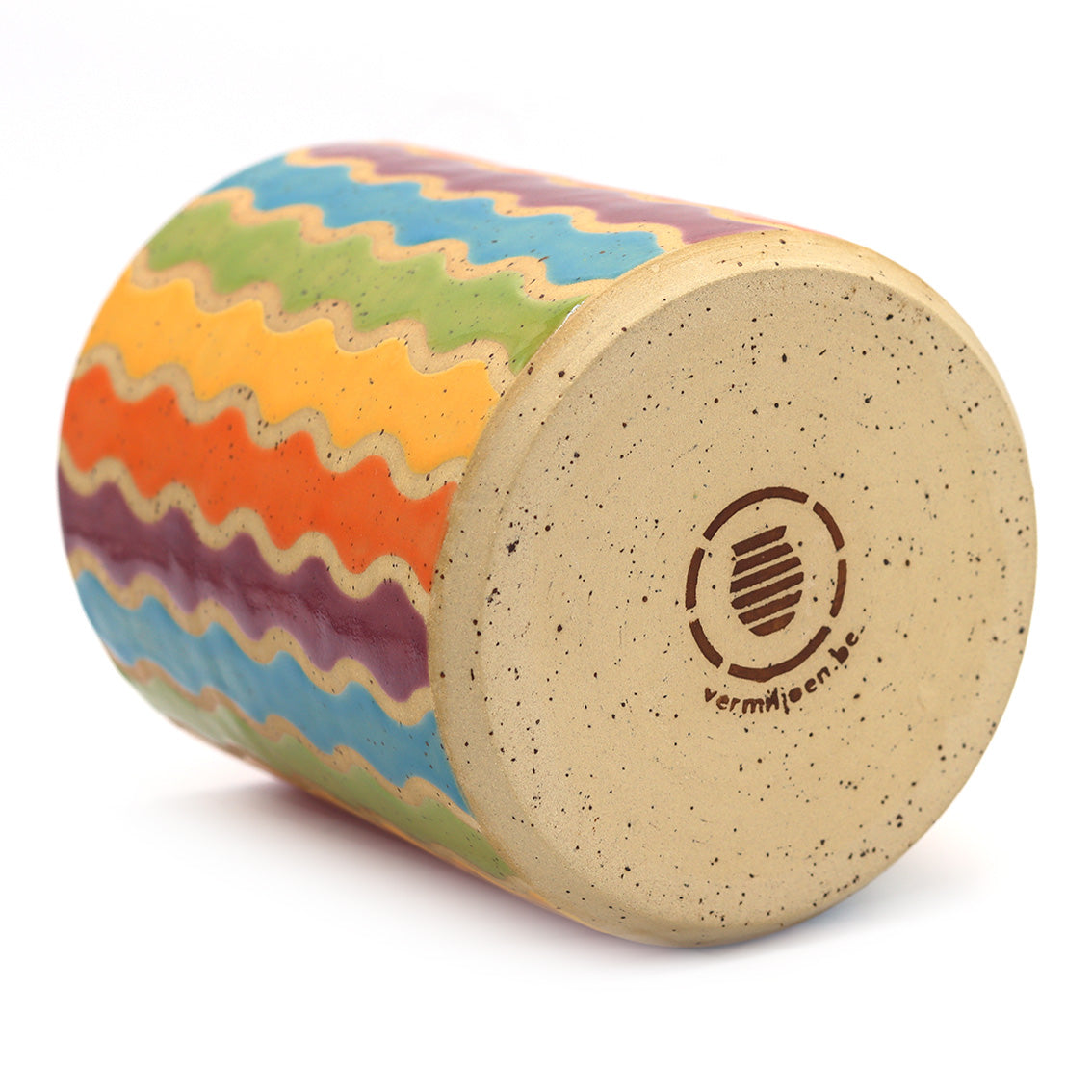 Bottom view of handmade ceramic plant pot and studio vermiljoen stamp